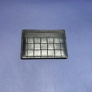 Bottega Veneta men’s card case in black, barely used